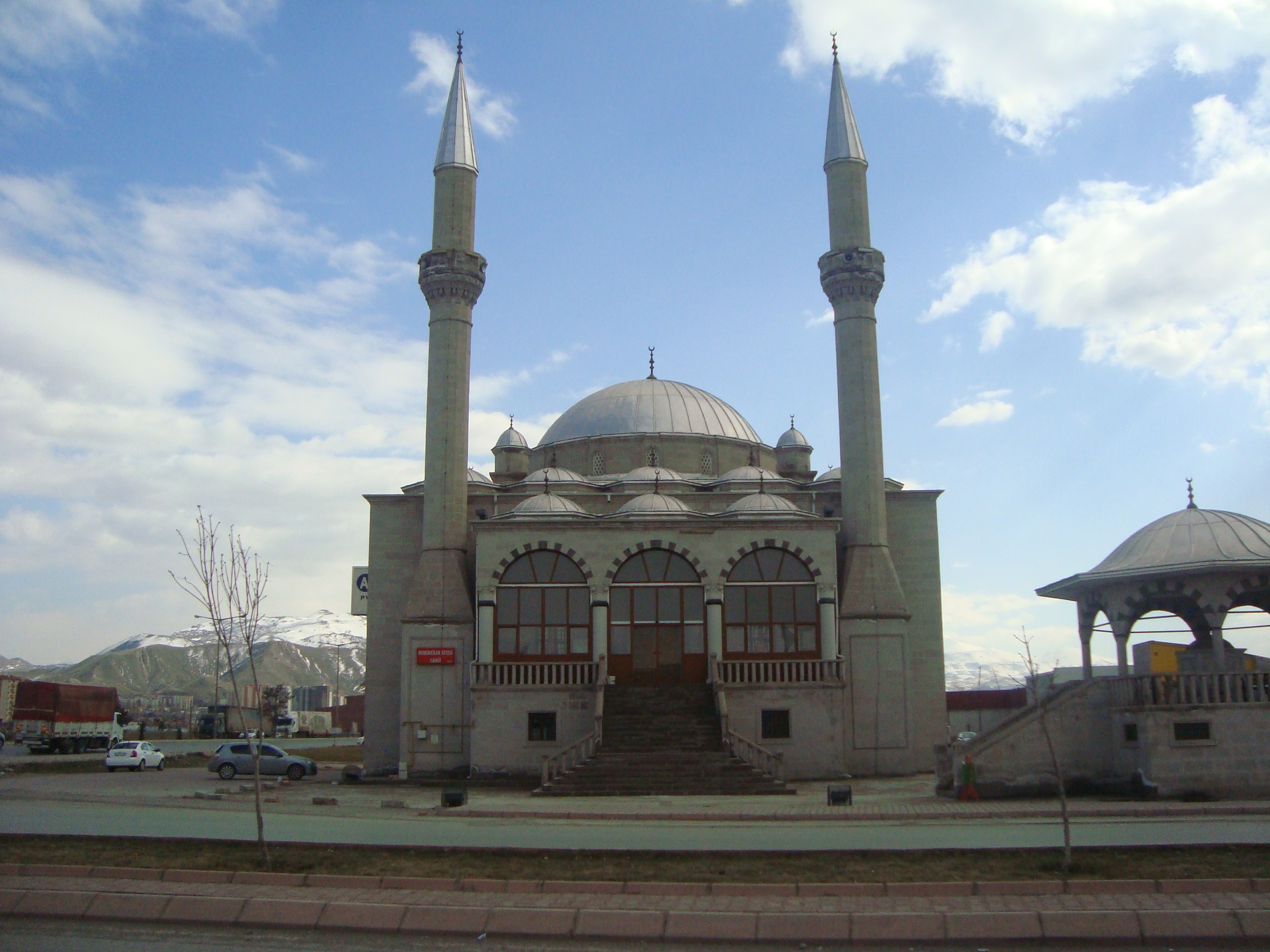 Cami Ürünleri
